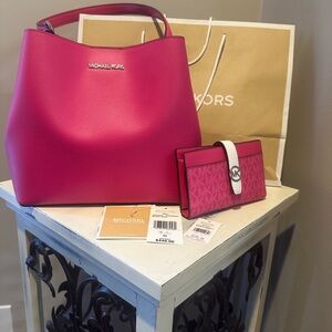 Michael Kors Fuchsia Shoulder Bag